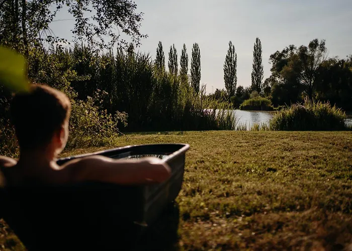 Aiva Glamping בית נופש *