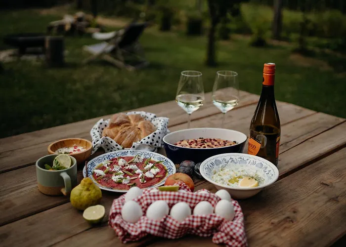 Aiva Glamping בית נופש פרטיזנסקה